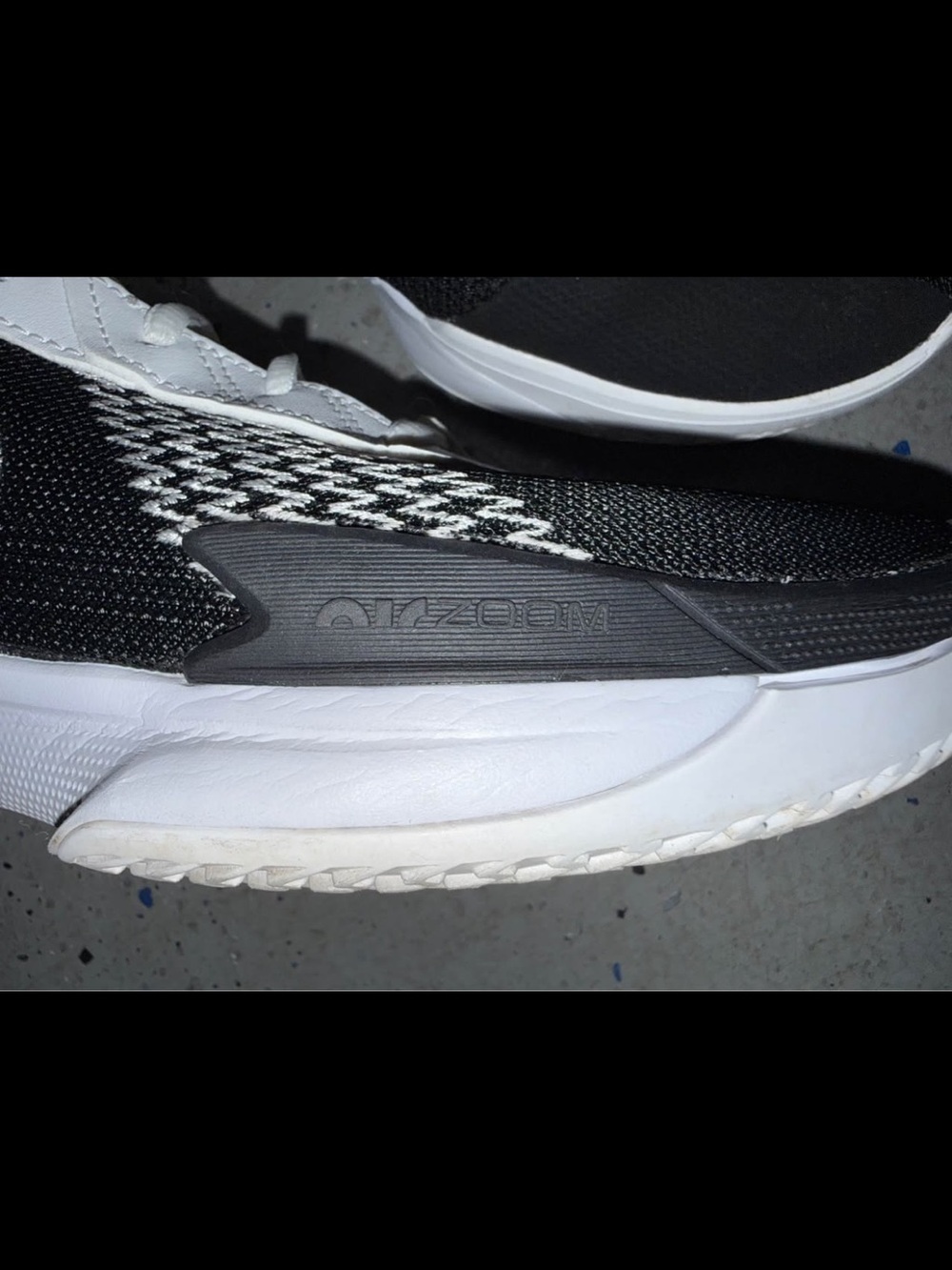 Nike Air Zoom G.T. Cut Academy Mens 8 Black White (Panda) Shoes - Picture 4 of 7